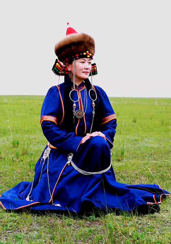 蒙古族民族服饰特点图片
